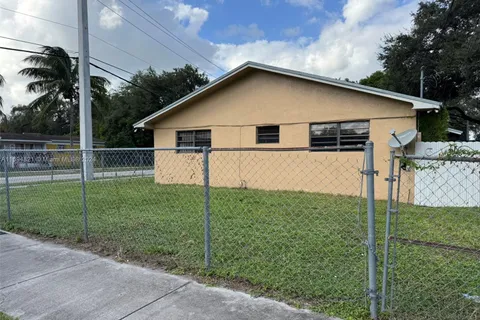 16945 NW 28th Ave, Miami Gardens FL 33056