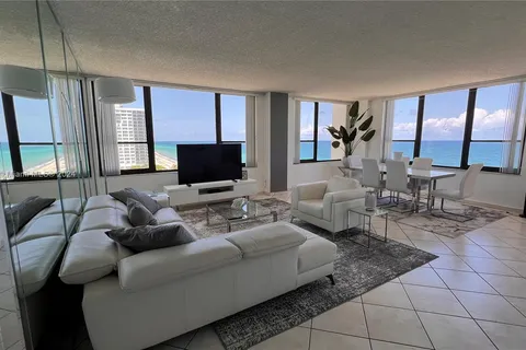 3505 S Ocean Dr # 912, Hollywood FL 33019