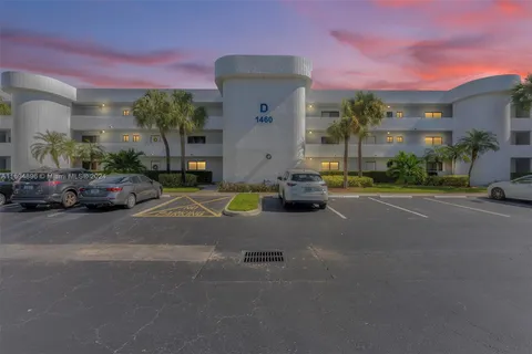 1460 Sheridan St # 23D, Hollywood FL 33020