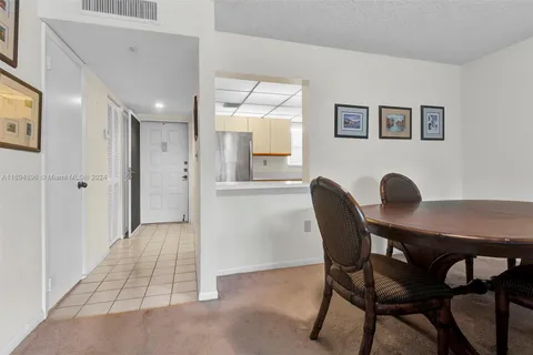 1460 Sheridan St # 23D, Hollywood FL 33020