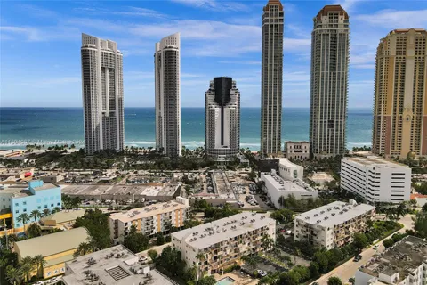 201 180th Dr # 213, Sunny Isles Beach FL 33160