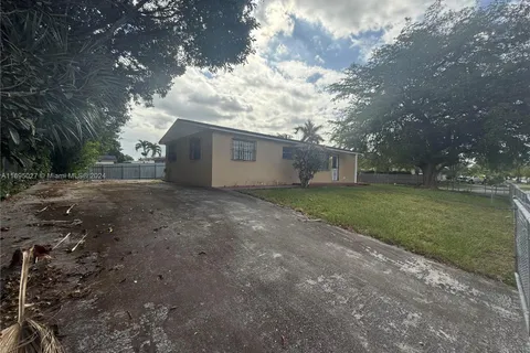 14424 SW 297th Ter, Homestead FL 33033