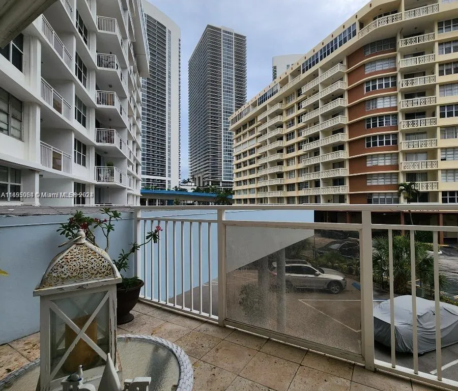 1801 S Ocean Dr # 240, Hallandale Beach FL 33009