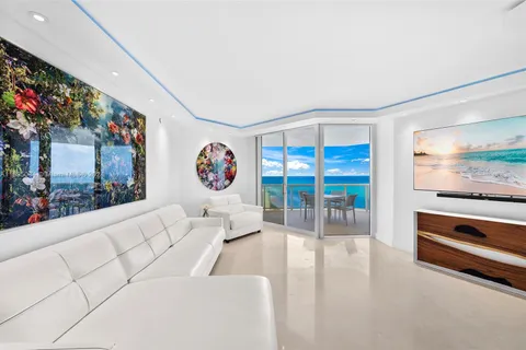 4779 Collins Ave # 3908, Miami Beach FL 33140