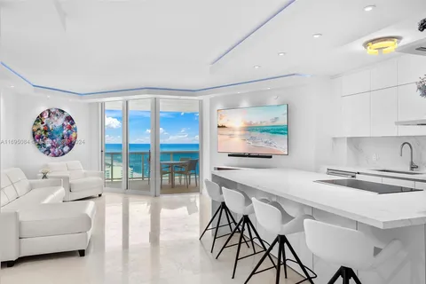 4779 Collins Ave # 3908, Miami Beach FL 33140