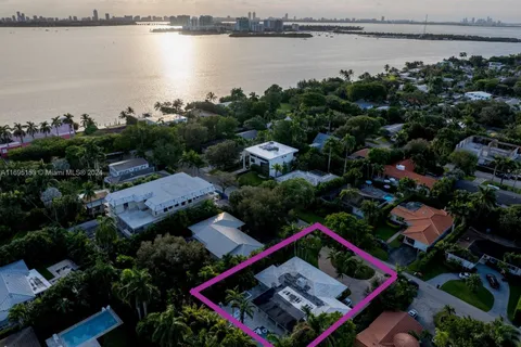 1255 NE 93rd St, Miami Shores FL 33138