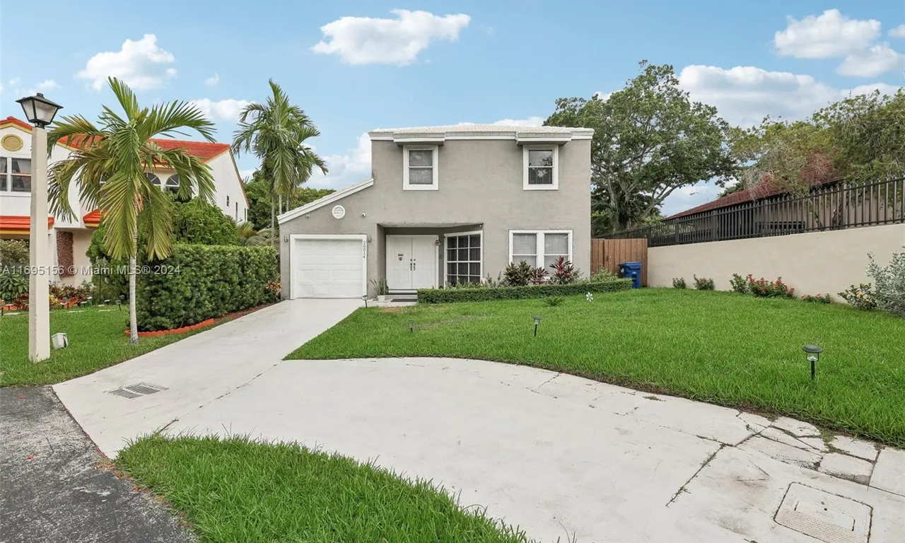 20014 NE 6th Ct Cir, Miami FL 33179