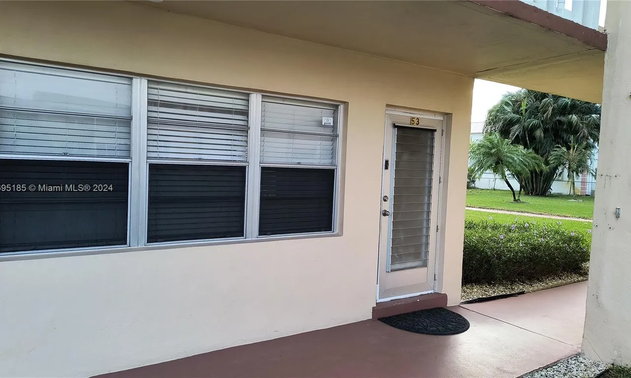 53 Coventry C # 53, West Palm Beach FL 33417