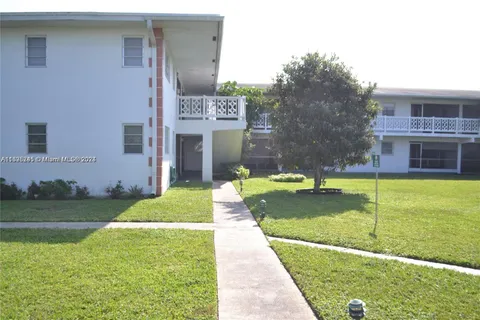 1701 NW 46th Ave # 101, Lauderhill FL 33313