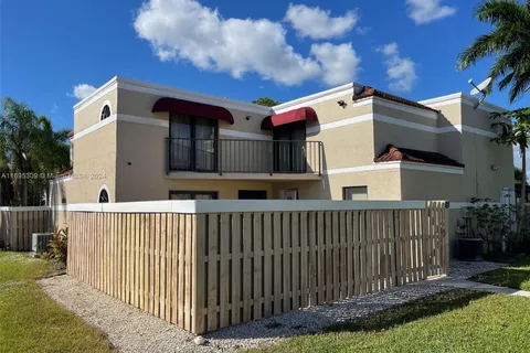 3765 Village Dr # B, Delray Beach FL 33445