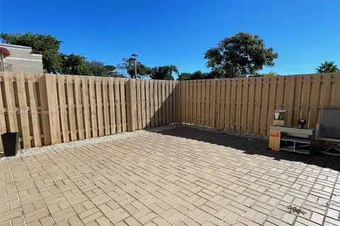 3765 Village Dr # B, Delray Beach FL 33445