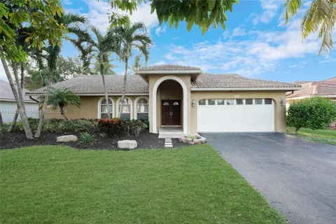 4488 NW 89th Way, Coral Springs FL 33065