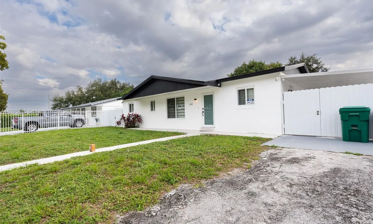 3410 NW 183rd St, Miami Gardens FL 33056