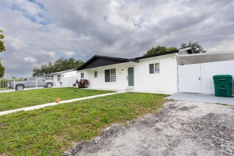 3410 NW 183rd St, Miami Gardens FL 33056