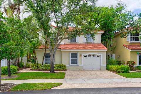 911 Garnet Cir, Weston FL 33326