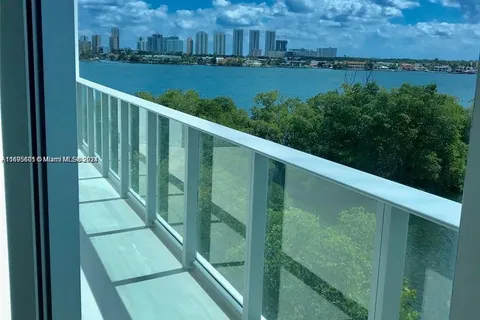 17111 Biscayne # 408, North Miami Beach FL 33160