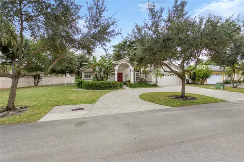 4152 NW 54th St, Coconut Creek FL 33073