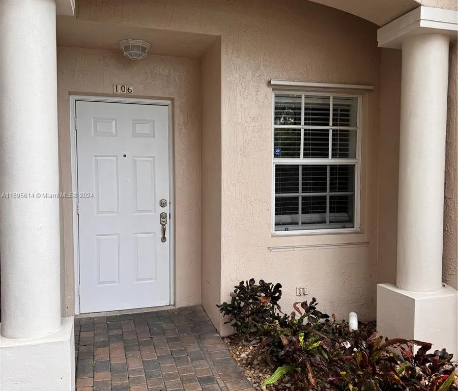 5620 NW 114th Path # 106, Doral FL 33178