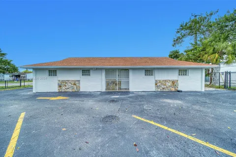 Prime Office Space for Lease In North Miami Beach Move In Ready, North Miami Beach FL 33162