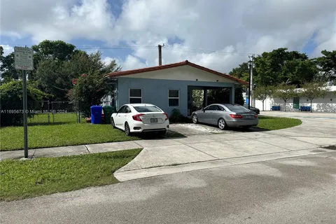 200 NE 44th St, Miami FL 33137