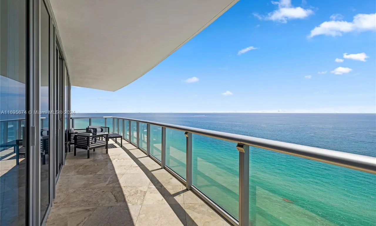 17001 Collins Ave # 2807, Sunny Isles Beach FL 33160