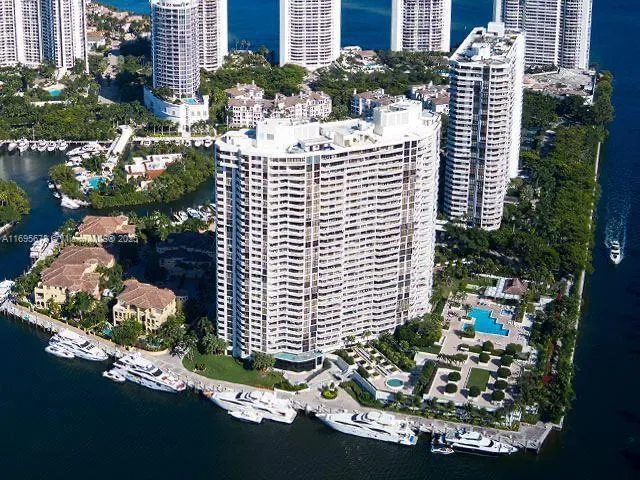 7000 Island Blvd # 1001, Aventura FL 33160