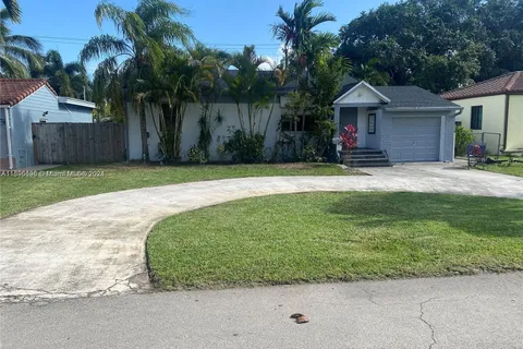 1516 Funston St, Hollywood FL 33020