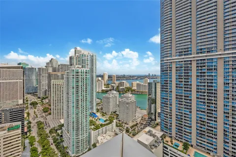 1060 Brickell Ave # 4101, Miami FL 33131