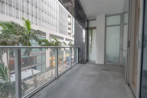 851 NE 1st Ave # 205, Miami FL 33132