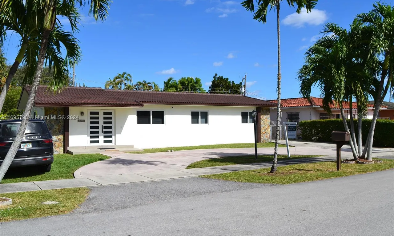 10495 SW 26th Ter # 1, Miami FL 33165