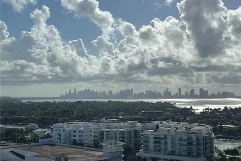 6767 Collins Ave # 1704, Miami Beach FL 33141