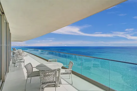 18975 Collins Ave # 3000, Sunny Isles Beach FL 33160