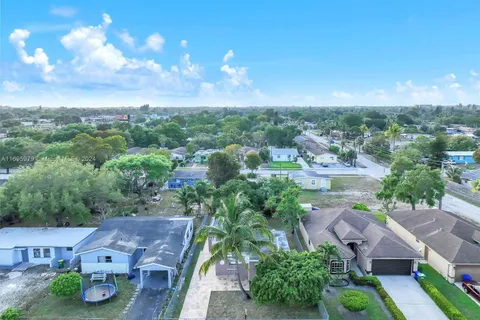 115 NW 28th Ave # 1, Fort Lauderdale FL 33311