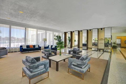 5838 Collins Ave # 2F, Miami Beach FL 33140