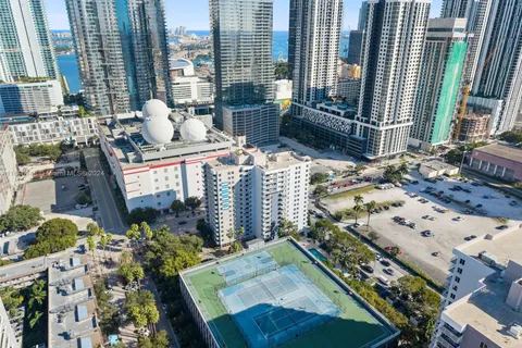 800 N Miami Ave # 209, Miami FL 33136