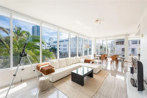 2100 Park Ave # 207, Miami Beach FL 33139