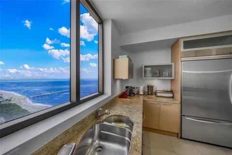 16275 Collins Ave # 2202, Sunny Isles Beach FL 33160