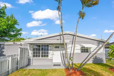 4824 SW 45th Ave # b, Dania Beach FL 33314