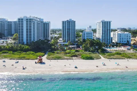 2401 Collins Ave # 703, Miami Beach FL 33140