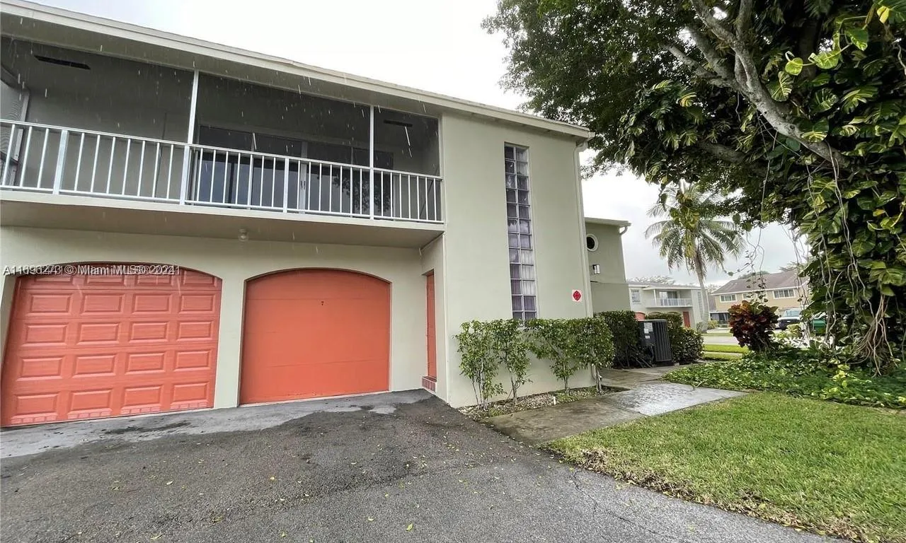 5880 NW 57 TH AVE # 7, Tamarac FL 33319