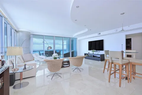 1331 Brickell Bay Dr # 4001, Miami FL 33131