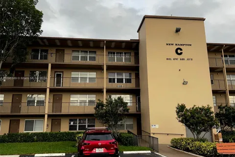 301 SW 135th Ave # 108C, Pembroke Pines FL 33027