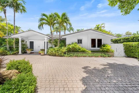 270 Cypress Dr, Key Biscayne FL 33149