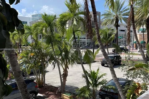 441 Collins Ave # 24, Miami Beach FL 33139