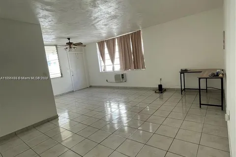 441 Collins Ave # 24, Miami Beach FL 33139