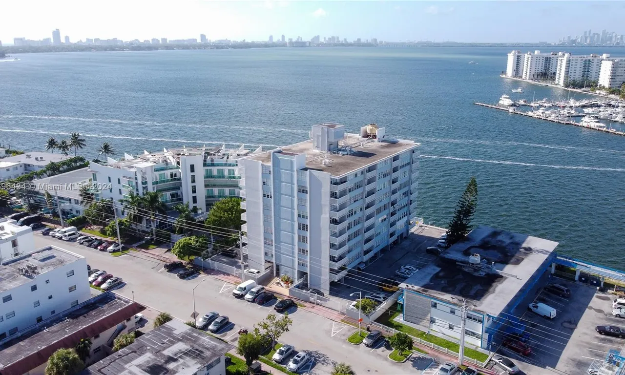 2016 Bay Dr # 201, Miami Beach FL 33141