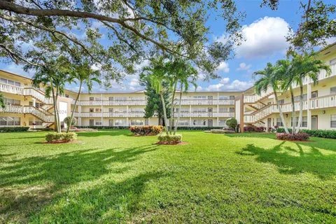 111 Mansfield C # 111, Boca Raton FL 33434