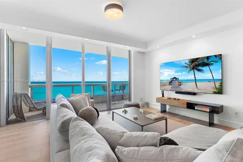 6899 Collins Ave # 2601, Miami Beach FL 33141