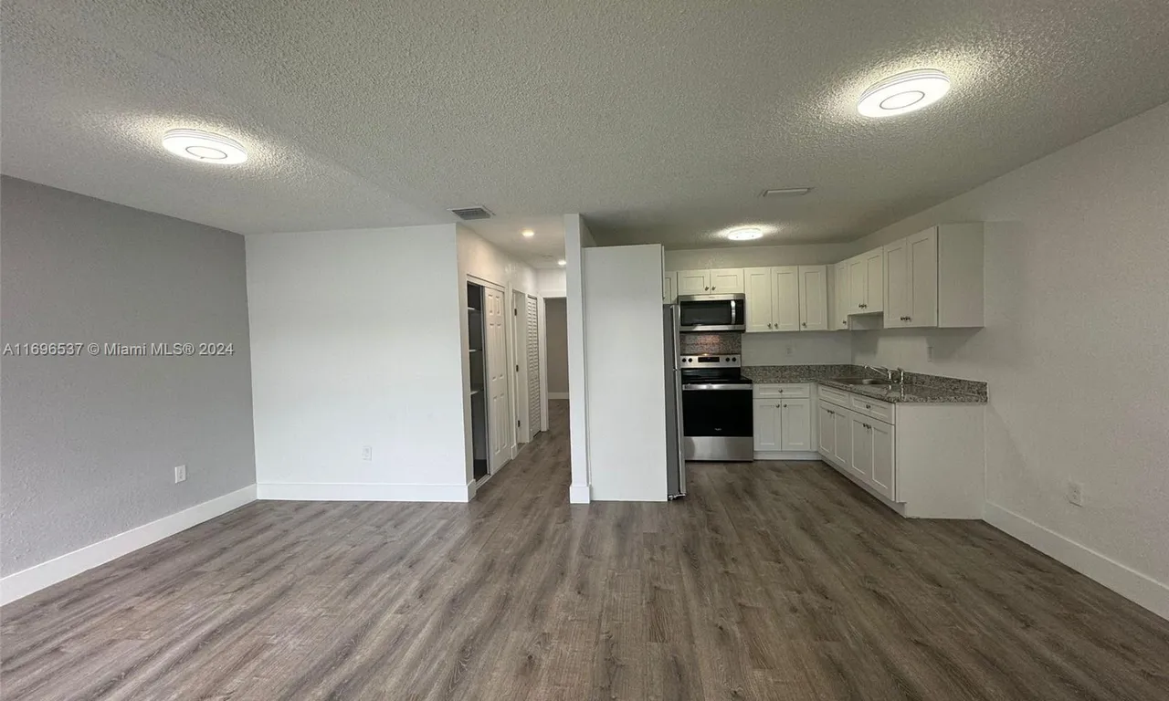 6036 SW 25th St # 8, Miramar FL 33023