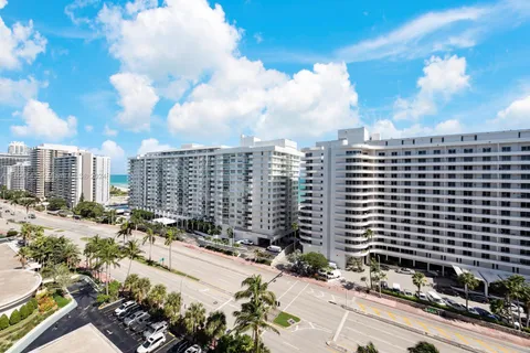 5600 Collins Ave # 14B, Miami Beach FL 33140